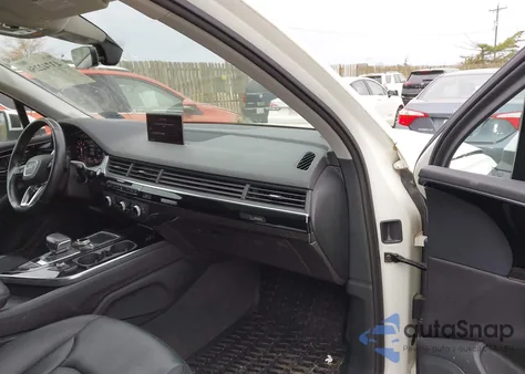 2018 Audi Q7 3.0T Premium z USA, uszkodzony, nr VIN WA1LAAF74JD002648